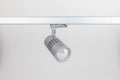 Rail lumineux avec 1 spot LED de 15 watts